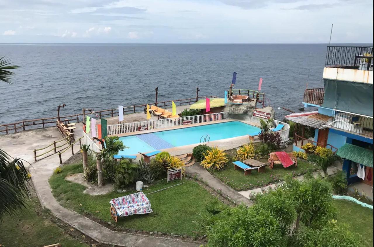 Hostel Lions Mambajao Eksteriør bilde